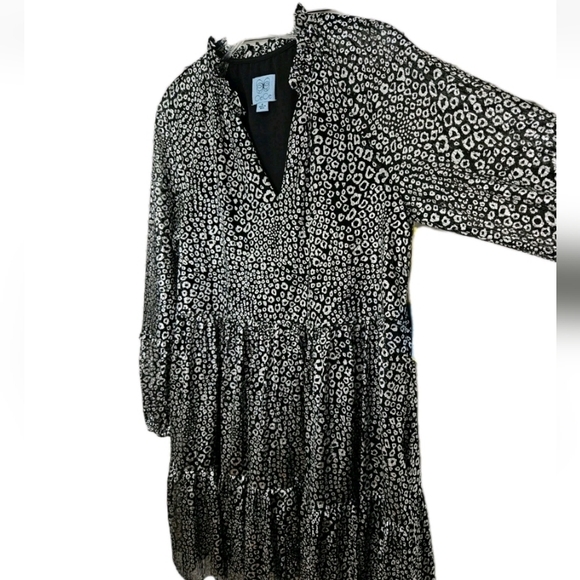 CeCe Black & Silver leopard print Babydoll mini dress Ruffled Size Medium NEW - Picture 3 of 12